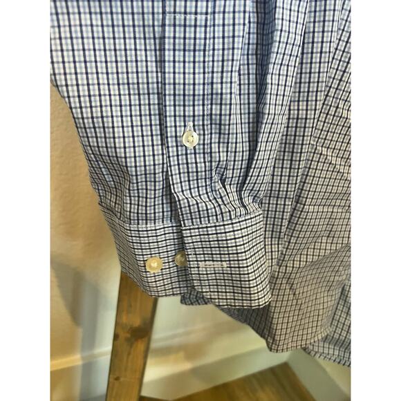 Van Heusen Traveler dress shirt - Picture 3 of 5